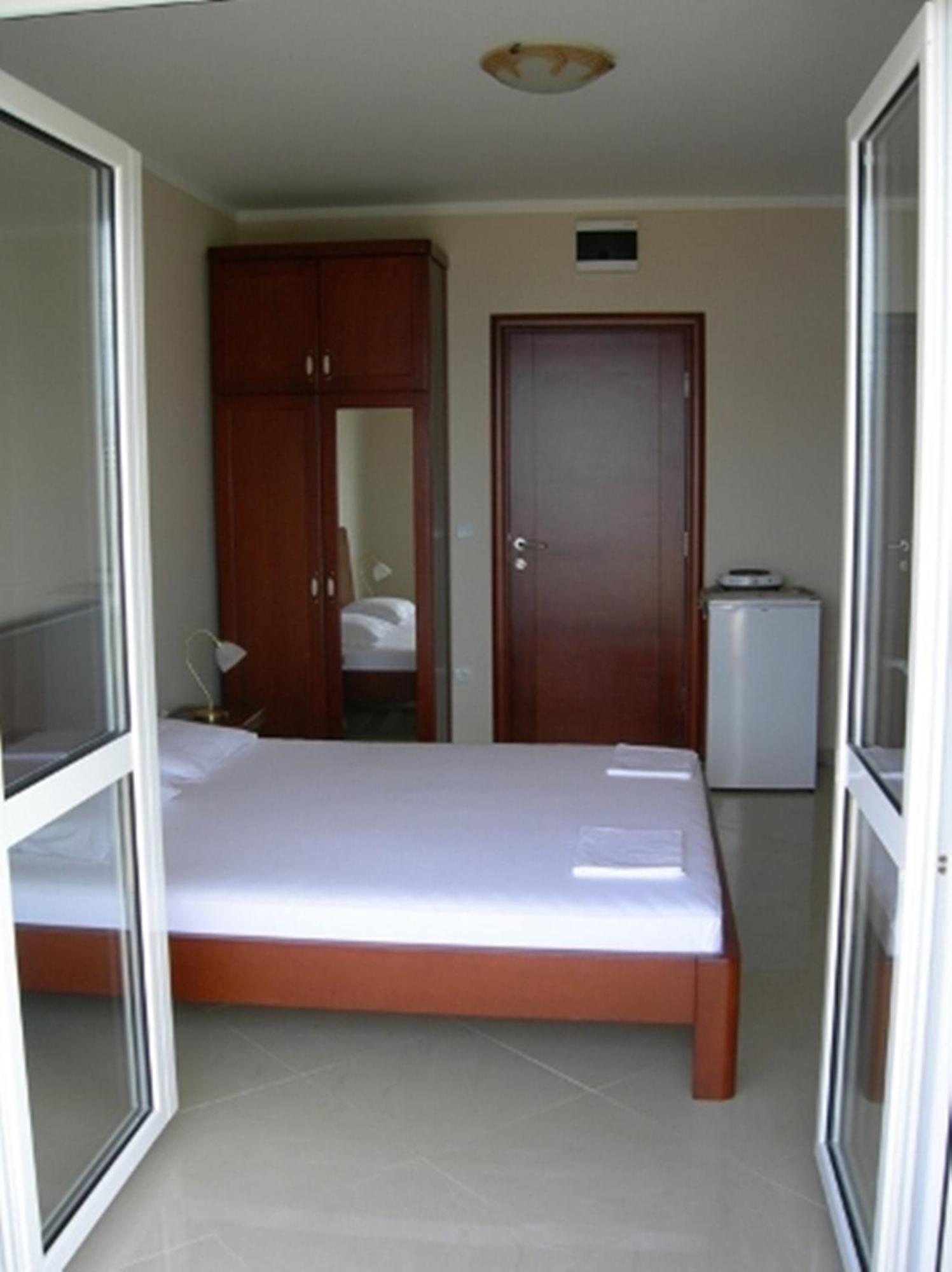 Guest House Villa Pastrovka Sveti Stefan Δωμάτιο φωτογραφία